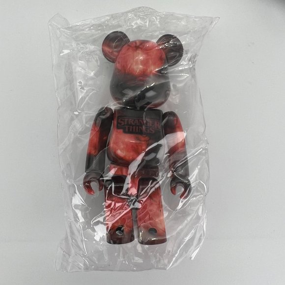 Bearbrick Series 44 Stranger Things Set of 2 Variant Chase Netflix Medicom Toys - Picture 7 of 8